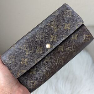 Louis Vuitton Vintage Wallet (1994, France)